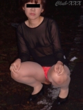 少し前の妻M美、しゃがんでみました